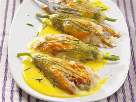 Ricetta Fiori Di Zucca Farciti Con Salsa Delicata Donna Moderna