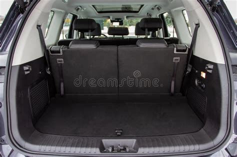 127 Huge Clean Empty Car Trunk Interior Compact Suv Rear View Suv Car