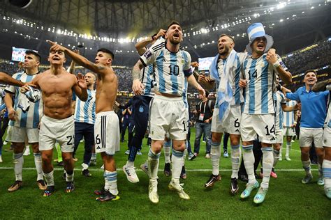 Argentina é Campeã Do Mundo As Imagens Do Longo Jogo E Da Festa No Relvado Observador