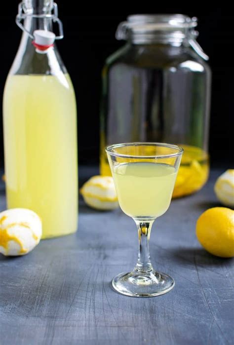 Limoncello Den Italienischen Zitronenlik R Selber Zubereiten