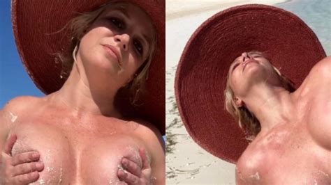 Livre Britney Spears Surge Completamente Nua Em Praia Direito A