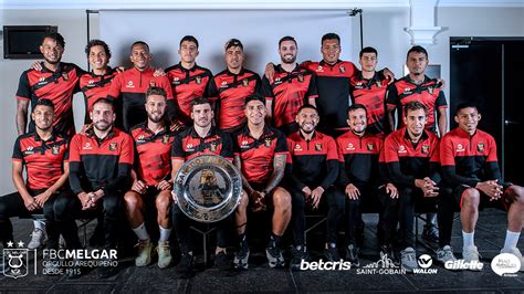 Melgar Recibió El Nuevo Trofeo De Reemplazo Por Parte De La Liga 1 Tras