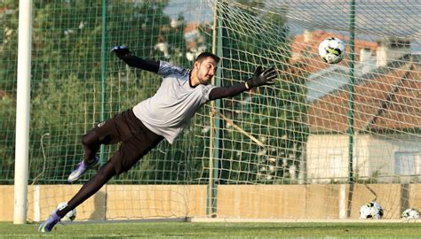 Rodrigo Moura Recupera A Tempo Do Gd Chaves Sporting