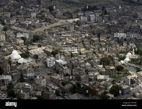 Overview Of White Taiz Mosques And Of The City, Taiz, Yemen Stock Photo ...