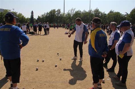 Rennes Sourds ou malentendants ce sont des champions de la pétanque