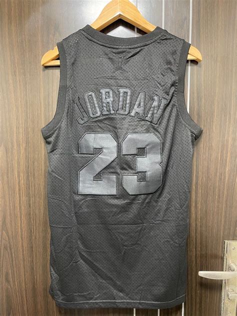 Jersey Jordan 23 in all Black on Carousell