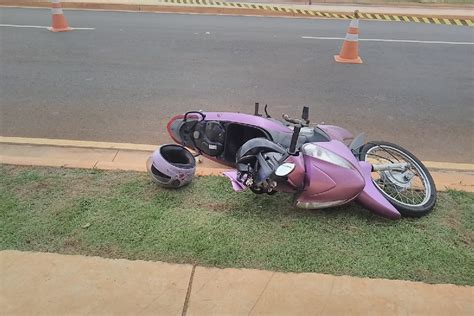 Motociclista Morre Após Perder Controle Da Direção Em Curva Em Goiânia