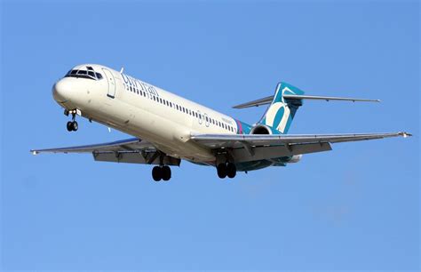 Modern Airliners Boeing 717