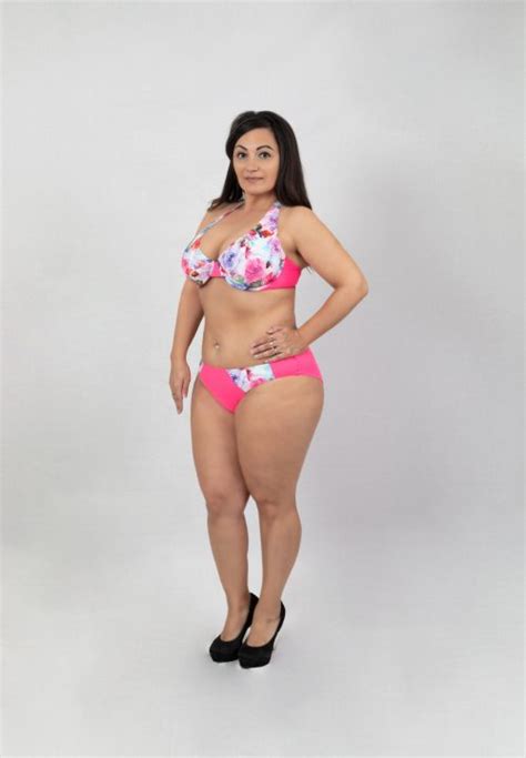 Zsanett Nyakbak T S Pink Vir Gos Bikini X Corset