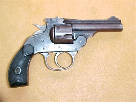 Meriden Firearms 5 Shot Top Break Revolver In 32 Sandw Cal Candr Okay