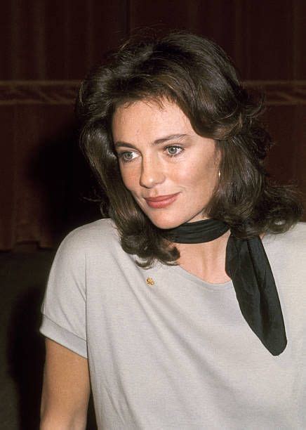 Jacqueline Bisset 1977 Photos And Premium High Res Pictures