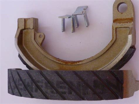 Vespa Front Brake Shoes 10 Wheels GS150 GS160 SS180 Rally Sprint TS