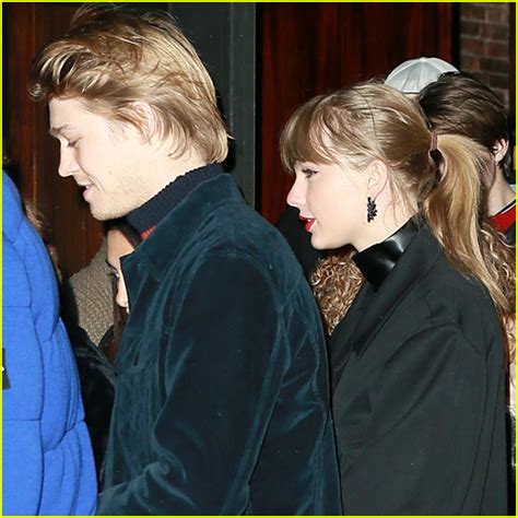 Taylor Swift And Joe Alwyn Breakup Who ‘decided To End Things The