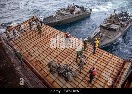 Les Marines finlandais affectés à la brigade de Nyland et les membres