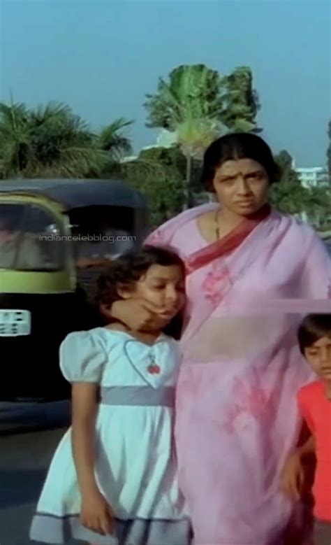 Aarathi Kannada Old Actress Cm1 13 Hot Saree Navel Hd Caps Indiancelebblog