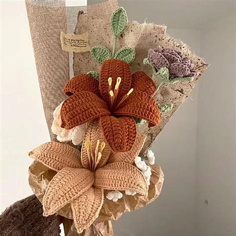 Ravelry In Simple Lily Crochet Flower Bouquet Pattern By Yui Sun