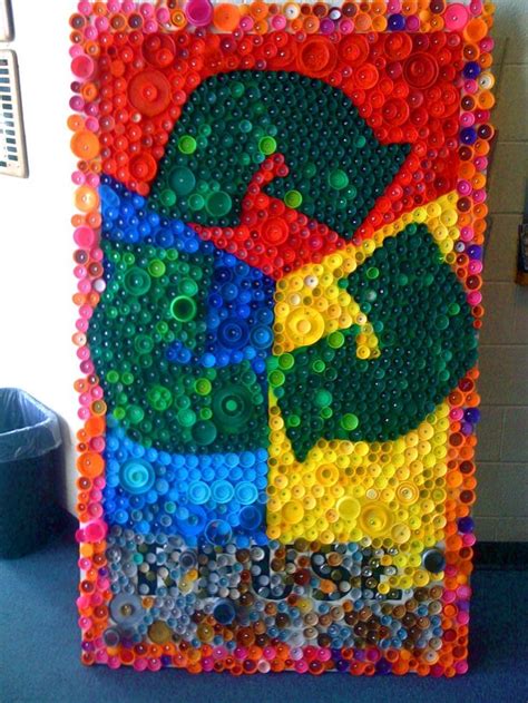 11 + DIY Ideas to Design a Bottle Cap Mosaic | ArtisticJunkie.com