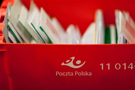 Poczta Polska przywraca możliwość wysyłki listów i paczek do kolejnych