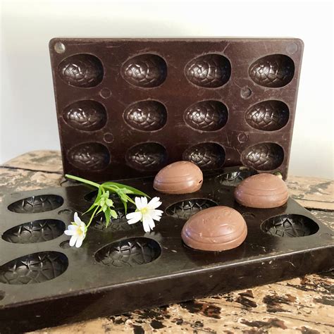 Vintage Chocolate Egg Mould Easter Egg Mould Vintage Etsy In 2020 Vintage Home Decor