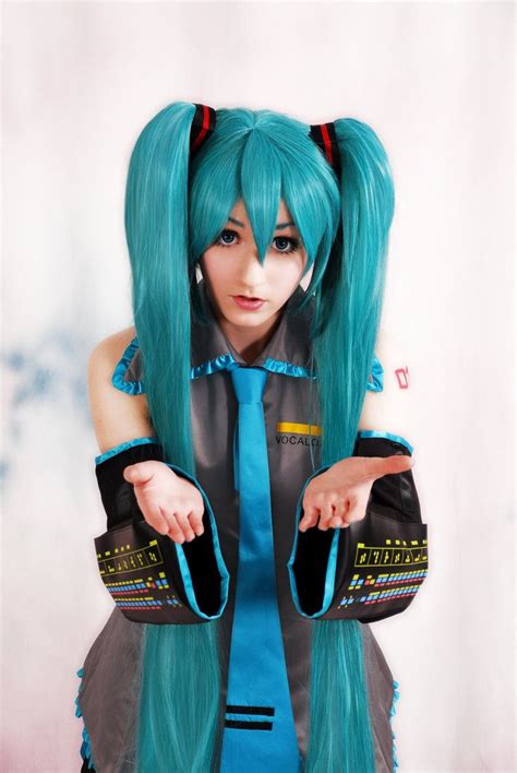 On Deviantart Miku