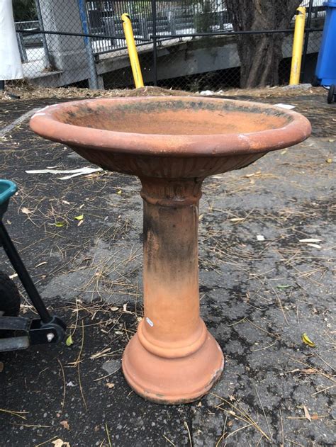 Lot Terracotta Bird Bath