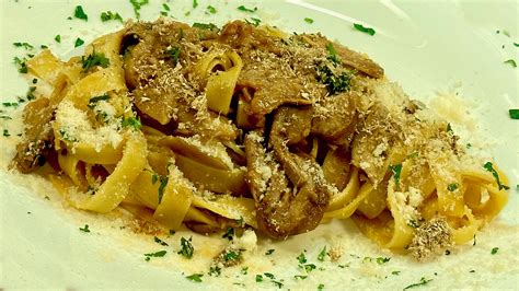 Tagliatelle Con Porcini Secchi La Cucina Di Piero Benigni