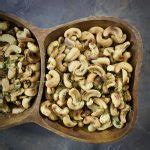 Irresistible Roasted Rosemary Cashews