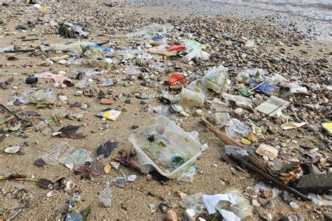 challenges  setting hong kong   plastics