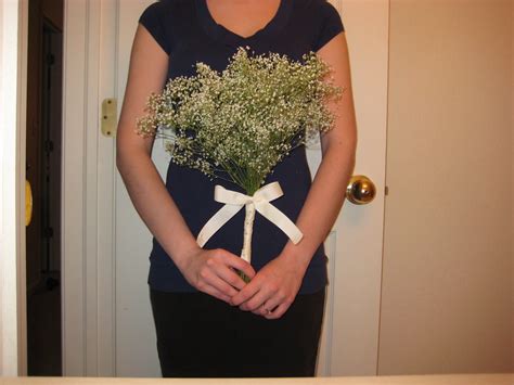 Tara Getting Married...: DIY Baby's Breath Bouquet (Trial 1)