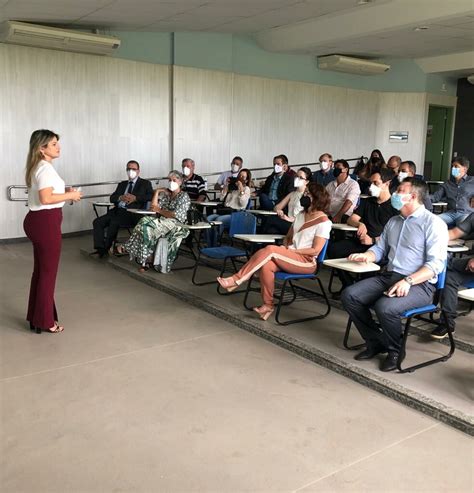 Reitora Da Ufg E Flávia Morais Visitam O Câmpus Aparecida Ufg