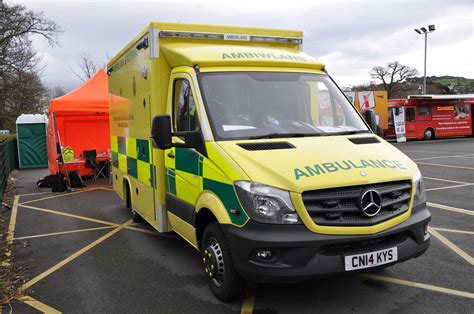 Welsh Ambulance Service Mercedes Sprinter Emergency Am Flickr