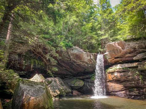 Most Beautiful Waterfalls in Kentucky (Swim and Hike!) CFRV