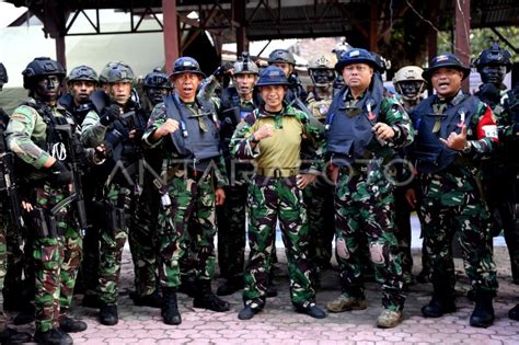 LATIHAN PEPERANGAN LAUT KHUSUS KOPASKA ANTARA Foto