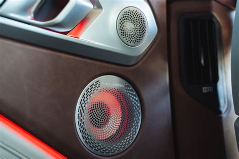 Bowers Wilkins Delivers First Car Audio System With Diamond Off