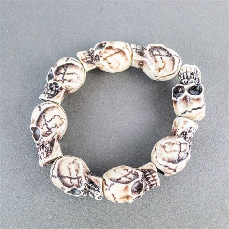 Pulsera Con Tallado De Calavera Para Hombre Brazalete De Material De