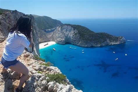 Dagstur Til Blue Caves Og Navagio Beach Fra Zakynthos Hellotickets