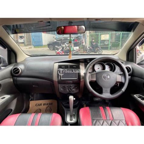 Mobil Nissan Grand Livina Xgear 2011 Bekas Pajak Panjang Body Mulus Di