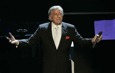 Morre Tony Bennett ícone do jazz e pop aos 96 anos Light