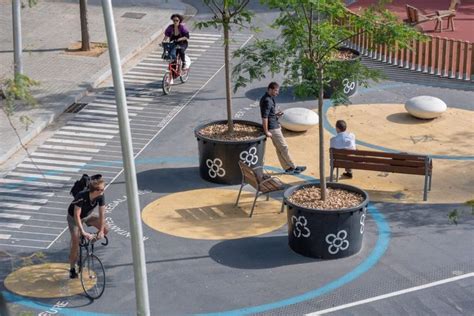 Superblocks Redesigning Barcelonas Grid For Pedestrians Pop Up City