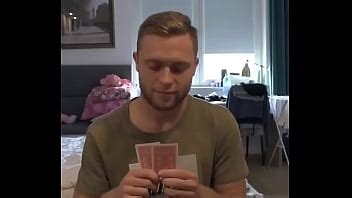 Qualcuno Sa Il Nome Di Questo Video XVIDEOS