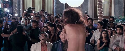Naked Esha Gupta In Raaz3