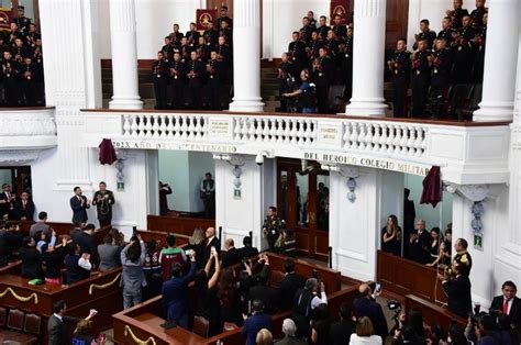 La Jornada Develan En Congreso Letras Doradas Por Bicentenario Del