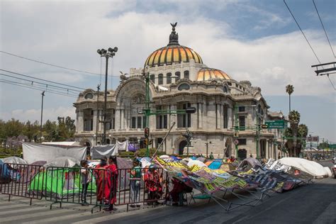 Les Forces De Police Du Cdmx Ont Expulsé Un Camp De Triqui Dans L Axe Central Infobae