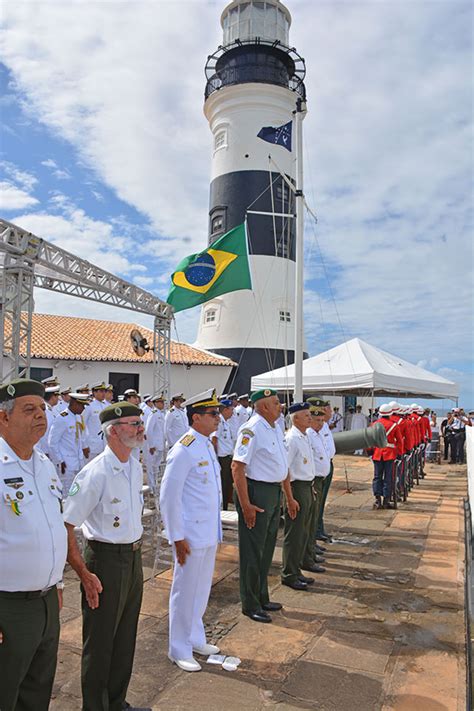 Comando Do Distrito Naval Realiza Homenagem A Marinheiros Mortos Em