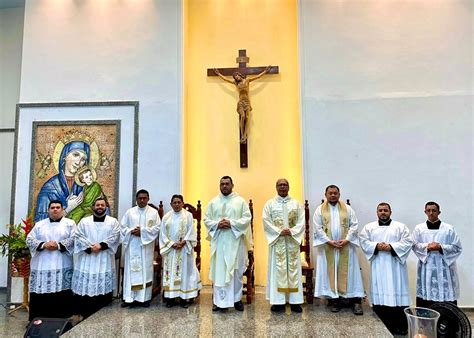 Restos Mortais De Padre Severo S O Trasladados Para Igreja Do Perp Tuo