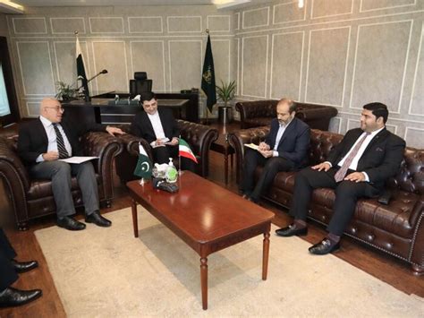 Iran Pakistan Explore Ways To Enhance Bilateral Trade Irna English