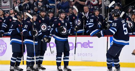 Jets’ stars shine in blowout win over Colorado - Winnipeg | Globalnews.ca