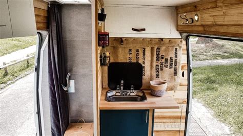 Aménager Son Fourgon 20 Le Van Migrateur Van Life Van Conversion Interior Build A Camper