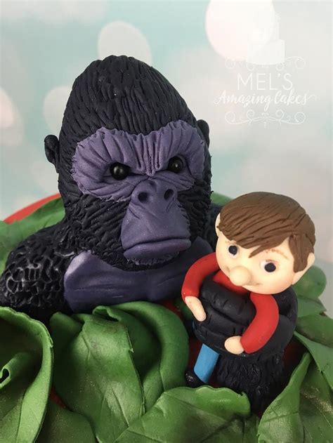 King Kong And Godzilla Cake Decorated Cake By Melanie Cakesdecor