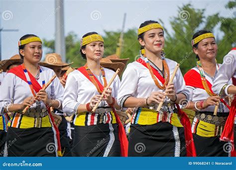 Lundayeh Ethnic Group Of Borneo During Malaysia Independence Day